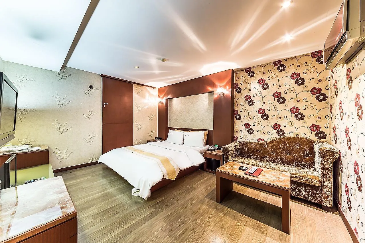 Flower Hotel Seul 2*,